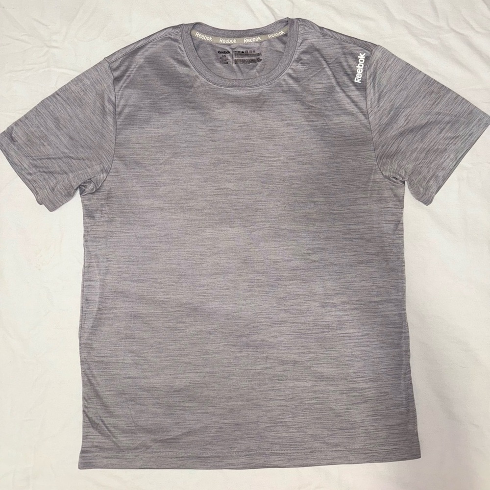 REEBOK SHORT SLEEVES JERSEY GREY SIZE L EXCELLENT CONDITIONS